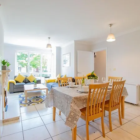 Centre 4 Bed - Group & Study