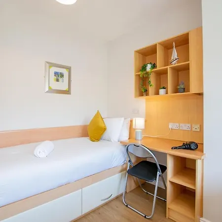 Apartament Centre 4 Bed - Group & Study