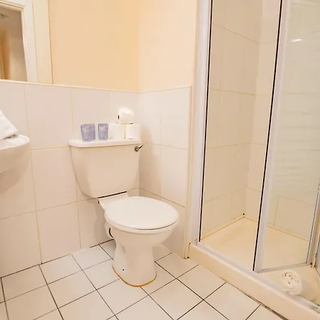 Centre 4 Bed - Group & Study Apartament
